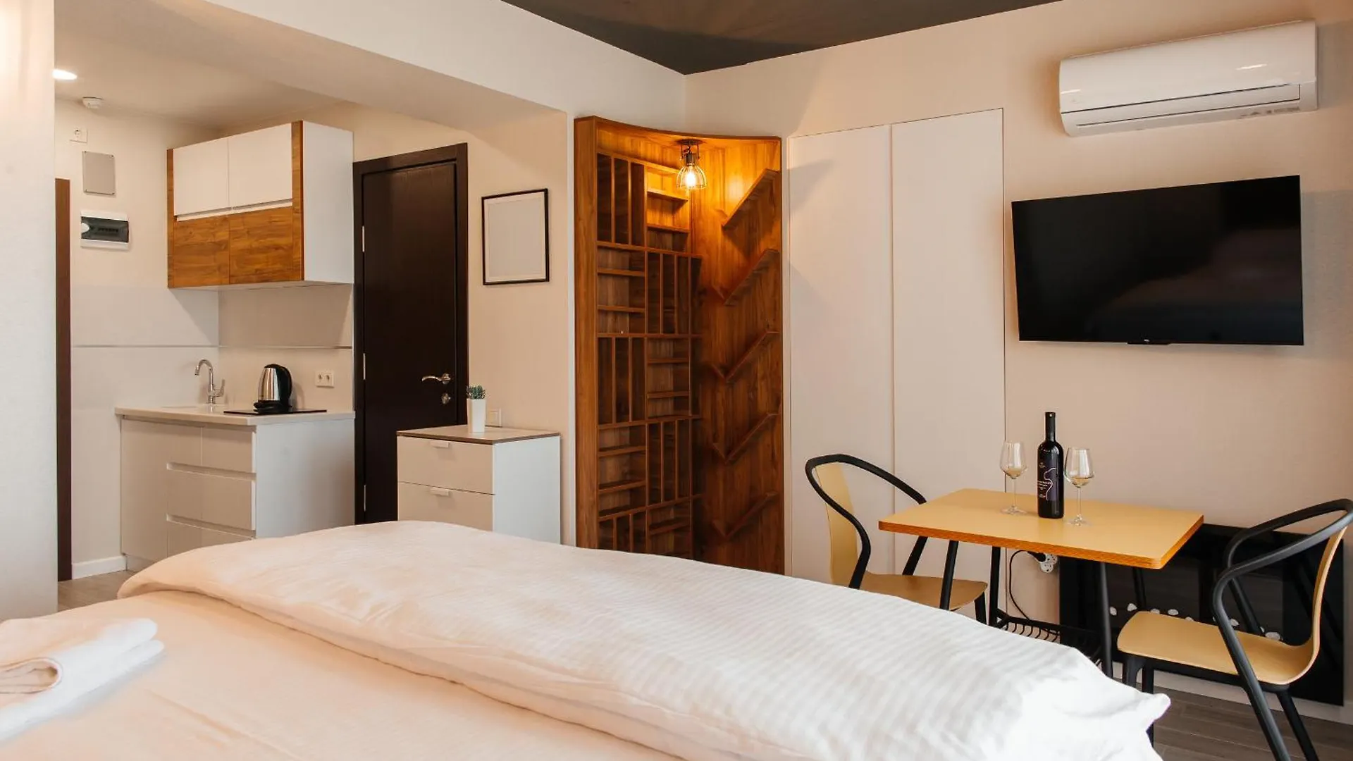 The Spot Apartments - Orbi Beach Tower Батуми 0*,