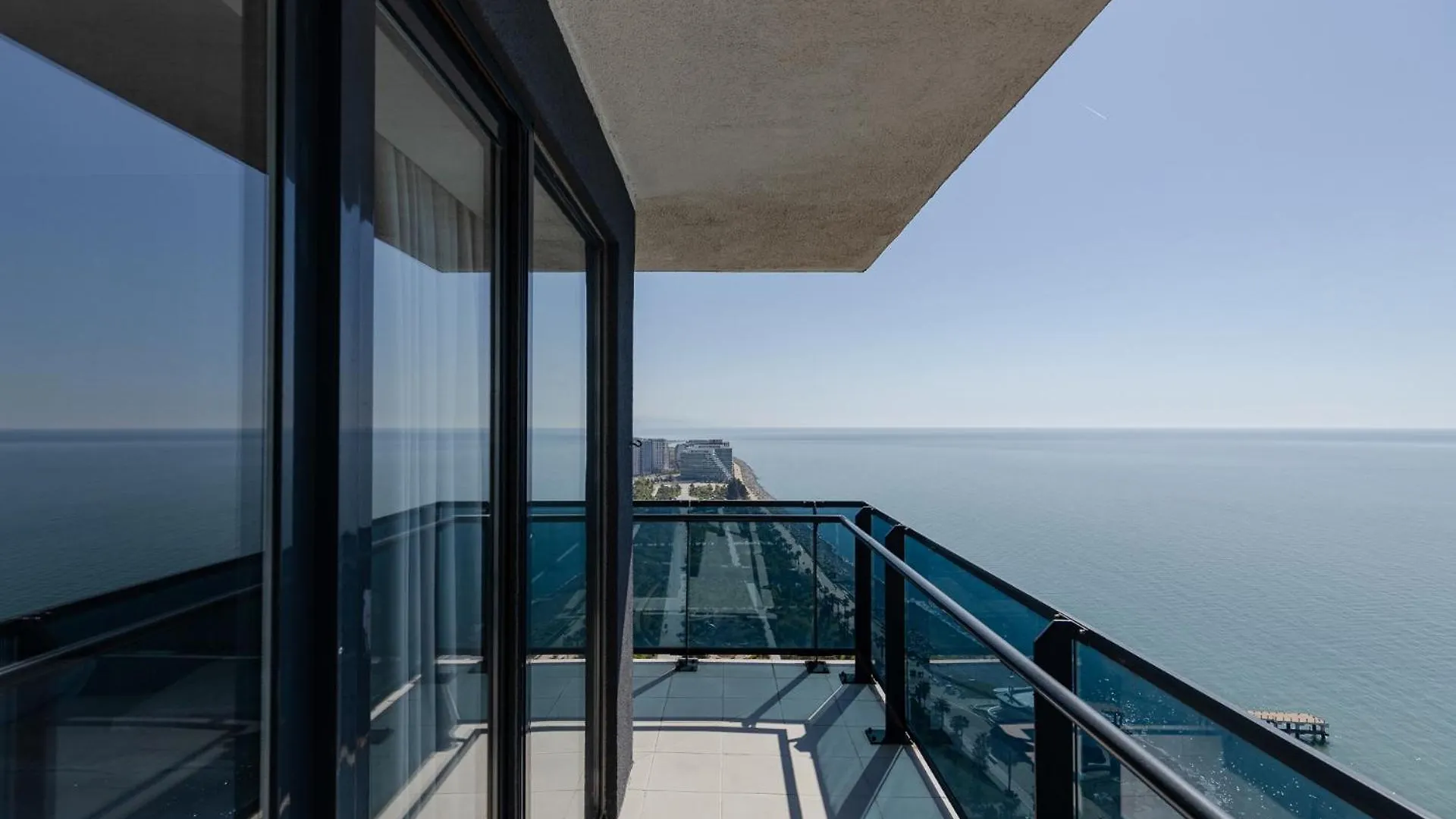 The Spot Apartments - Orbi Beach Tower Батуми 0*,